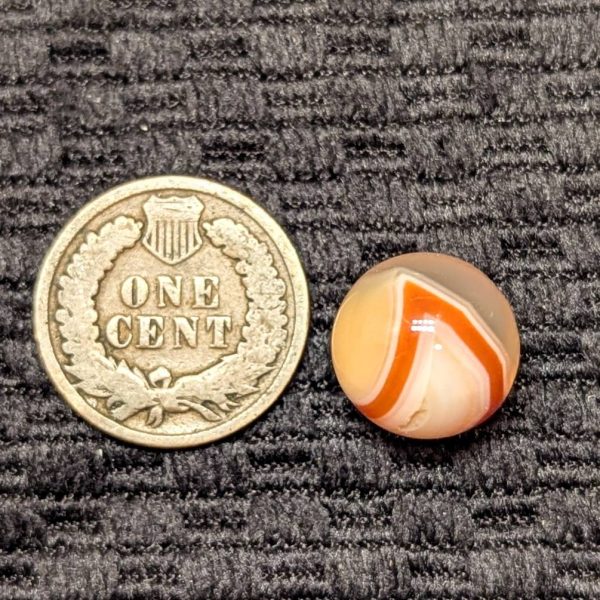 15/32" Peewee Hand-Faceted Agate w/ Pretty Design