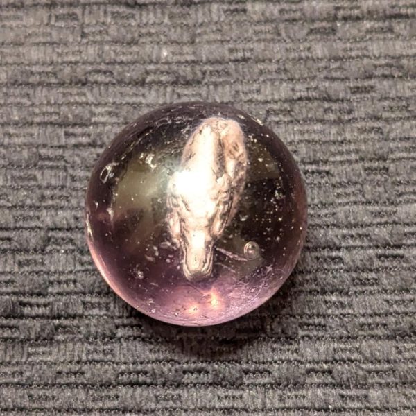 Feeding Bird Sulphide in Amethyst Glass - Image 3